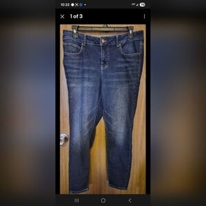 Woman’s Maurices Everflex high-rise skinny stretch dark wash size 16w 16 W jeans